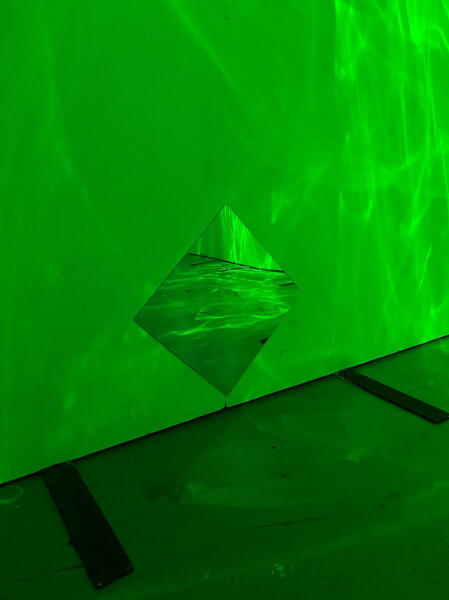 emerald contemplations_detail8